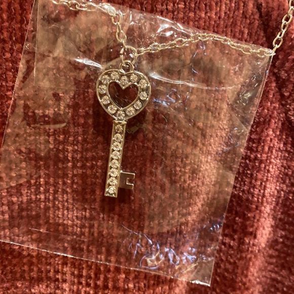 Knit works two piece set with skirt and top sz 12 - Picture 3 of 4